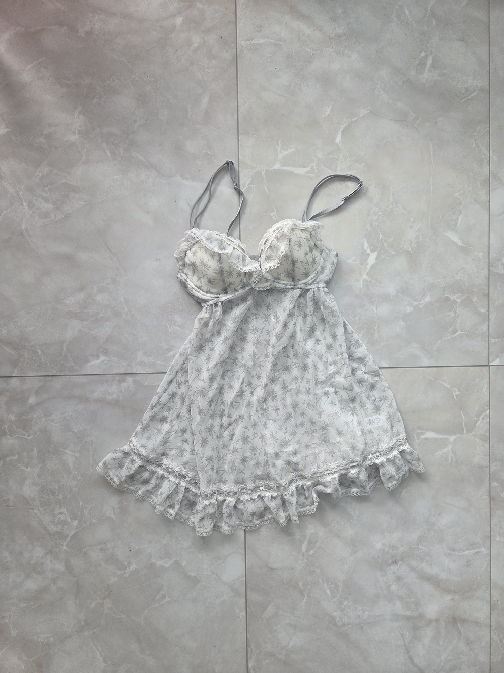 La SENZA White Floral Lace-Trim Chemise - Picture 1 of 5